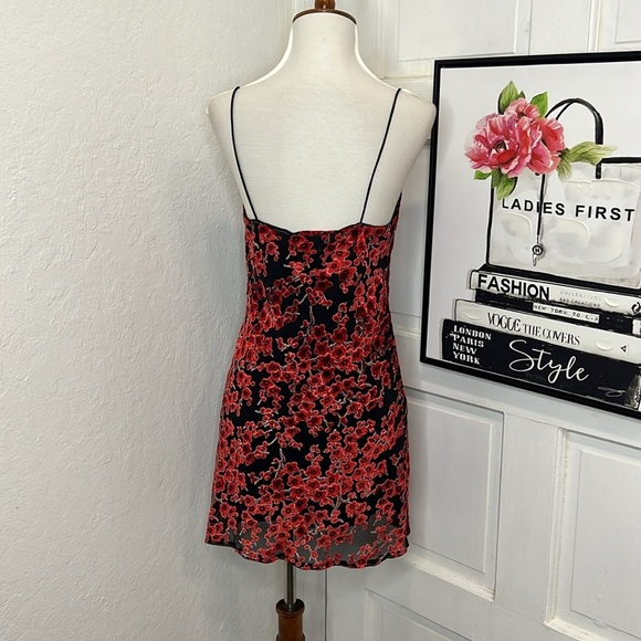 NWT Princess Polly Merlot Mini Dress size 2US - Picture 4 of 8